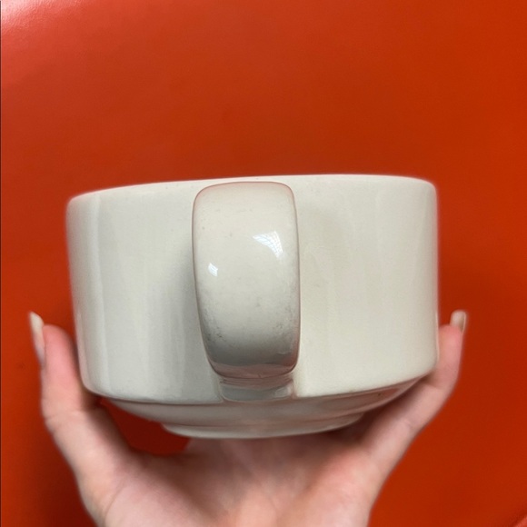 Elegant Cream Ceramic Mug - Picture 4 of 10